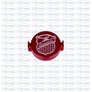 Tappo spinterogeno rosso anodizzato con fregio giannini per fiat 500 f-l-r e 126 d’epoca